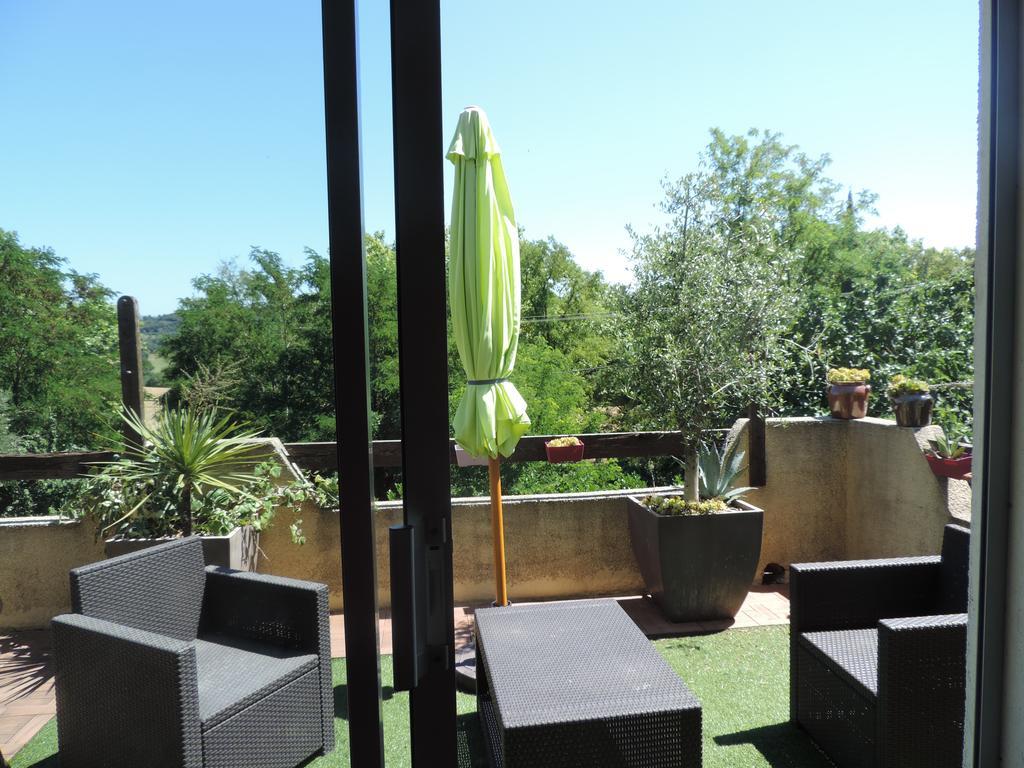 Les Deux Lions Hotell Alairac Exteriör bild